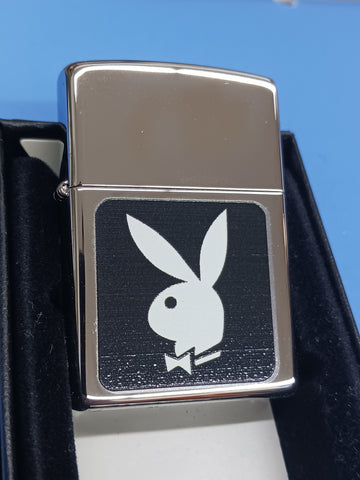 Zippo Playboy Bunny Black & White High Polish Chrome 250PB.107